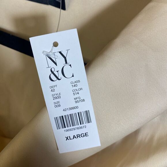 New York & Company women’s cowl neck cream colored sleeveless top NWT - Picture 4 of 11